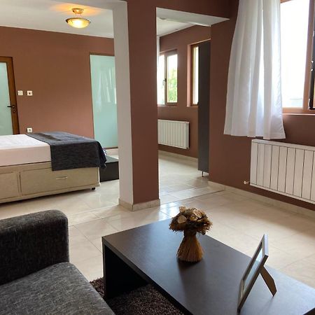 Hotel Shterev Anevo Sopot Buitenkant foto