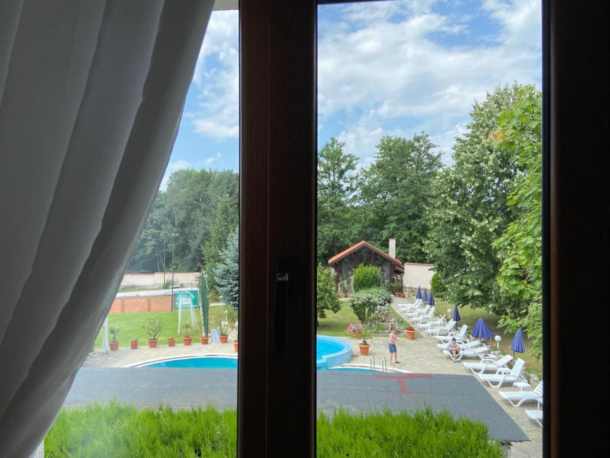 Hotel Shterev Anevo Sopot Buitenkant foto